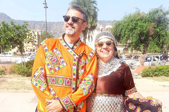 Best of India - 4 Days Golden Triangle Private Trip - Day 2: Sunrise Taj Mahal and the road to Jaipur via Chand Baori