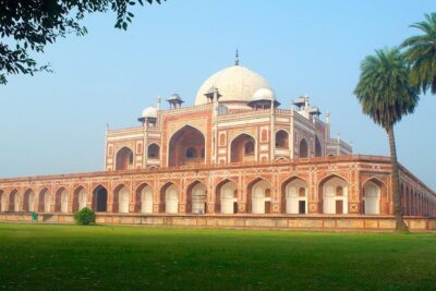 Best-Selling Private Taj Mahal & Agra Fort Day Trip from Delhi - The Ride: Private Car Comfort From Delhi (and What Size Matters)