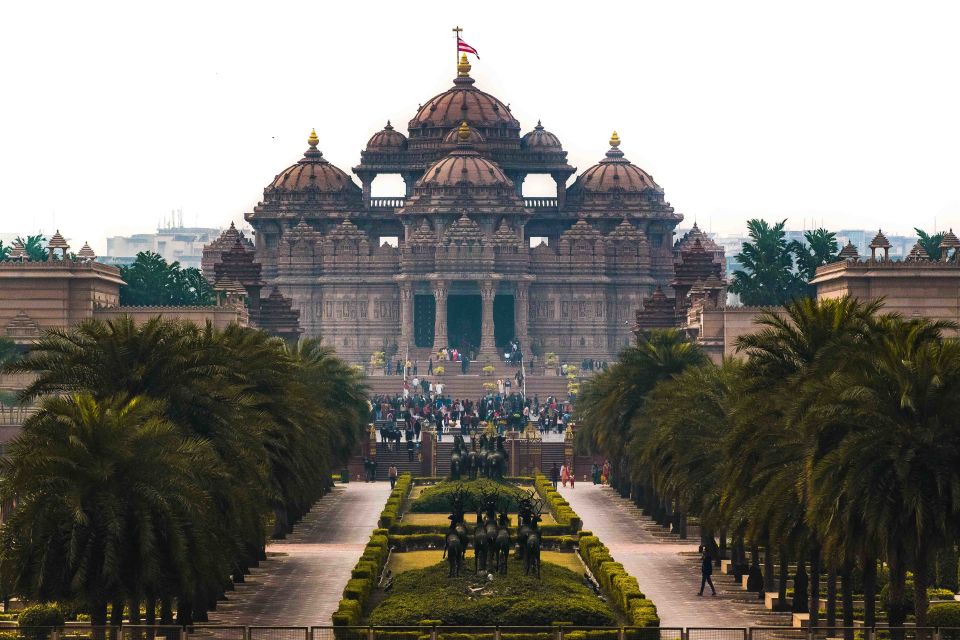 Build Your Own: custom private tour of Delhi with transfer - Delhi traffic and your private vehicle: comfort beats stress
