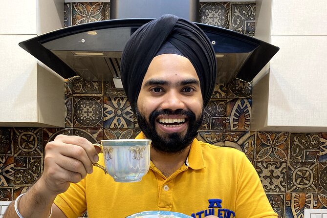 Chai Master Class in an Authentic Indian Home with Food - Old Delhi on Foot: Chandni Chowk, Jain Temple, and Sikh Kitchens