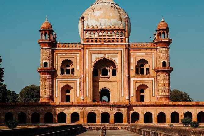 Delhi 360° : Covering all the aspects of Delhi with Female Guide - Lodhi Garden and the “green Delhi” pause you’ll thank yourself for