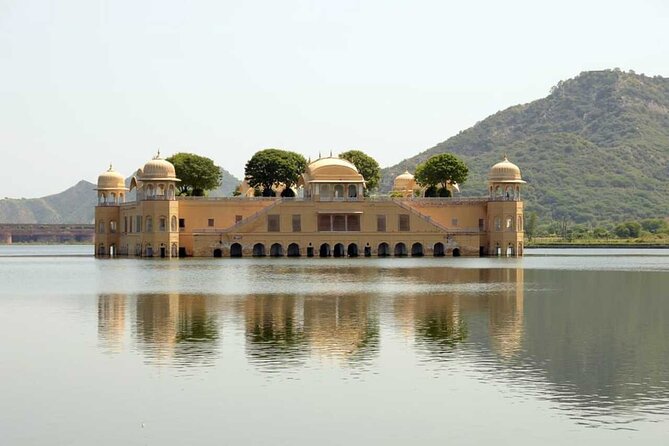 Delhi, Agra & Jaipur 3-Day All-Inclusive Private Luxury Tour - Delhi’s monument mix: Qutub Minar to Old Delhi rickshaw