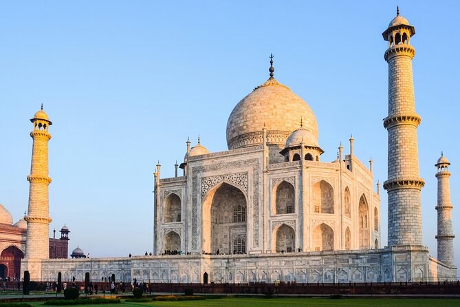 Delhi, Agra, Jaipur & Ranthambhore Tiger Safari 5-Day Tour - Delhi in Half a Day: Qutub Minar, India Gate, and Big Government-By-Drive-By Views