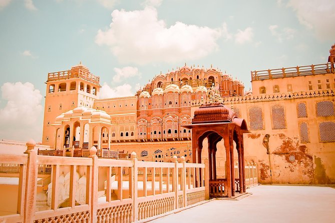 Delhi Agra Jaipur Tour -''Oberoi Special for 5 Nights - Agra in a Private Car: Why Schedule Efficiency Matters