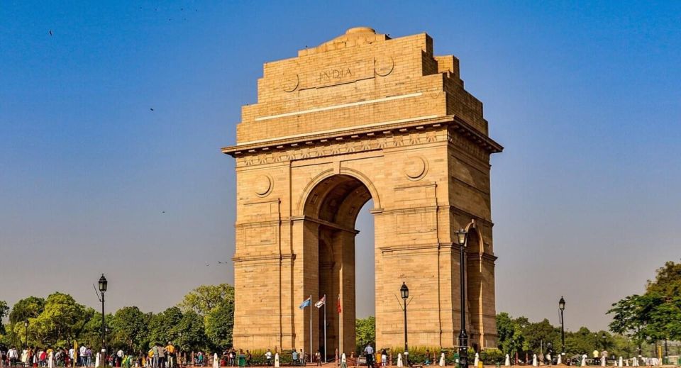 Delhi: Airport to Airport Guided Layover City Tour - Choosing the right option: tickets and the tuk-tuk in Chandni Chowk