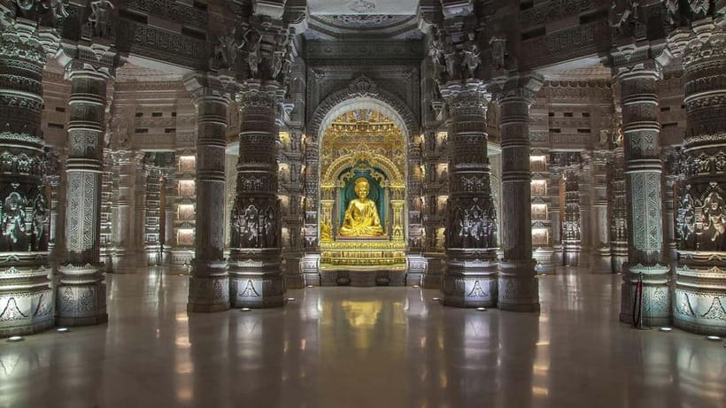 Delhi: Akshardham Temple Tour with Light and Water Show - Pickup in Delhi: how you avoid the usual chaos