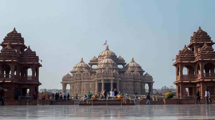 Delhi: Akshardham Temple Tour with Water & Light Show by Car - Sahaj Anand Water & Light Show: Lasers, Underwater Flames, and Music
