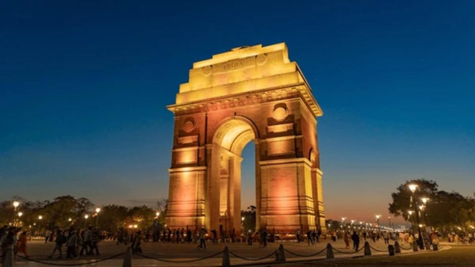 Delhi: All Inclusive Old & New Delhi Full & Half Day Tour - India Gate and Rajpath: the postcard views at street level