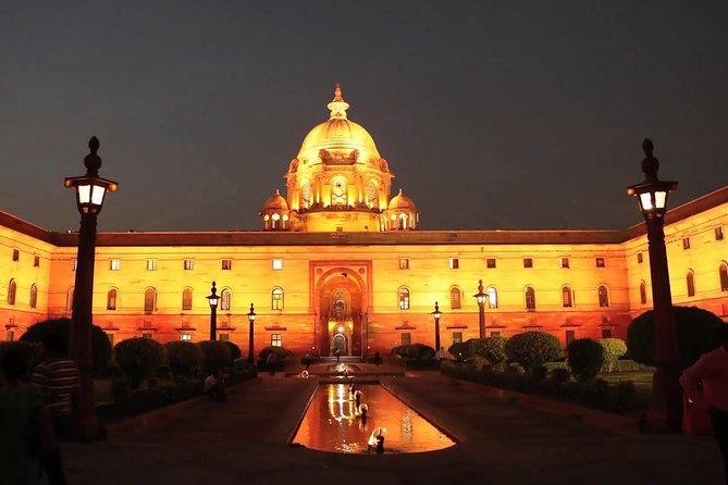 Delhi by Evening Tour with Private AC Car, Guide & Dinner - Birla Mandir (Lakshmi Narayan): temple views with a quick, respectful stop