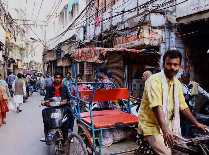 Delhi: City Tour of Old Delhi & New Delhi with Private Guide - Lunch break that doesn’t wreck the day