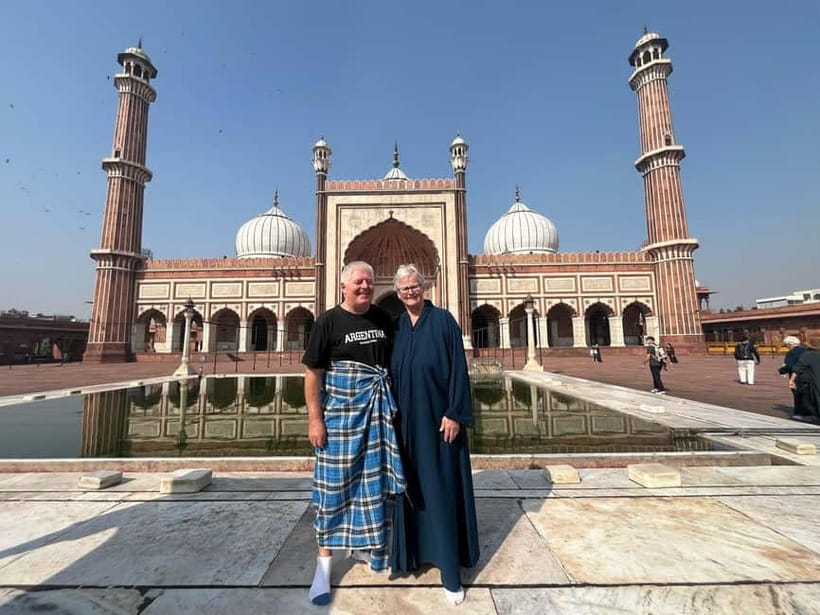 Delhi: Customizable Old and New Delhi Half or Full Day Tour - Chandni Chowk by open rickshaw and Jama Masjid’s courtyard visit