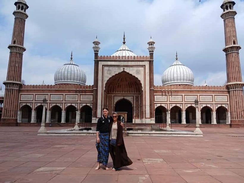 Delhi: Customizable Old and New Delhi Half or Full Day Tour - Laxmi Narayan Temple, Lotus Temple, and Agrasen ki Baoli stepwell time