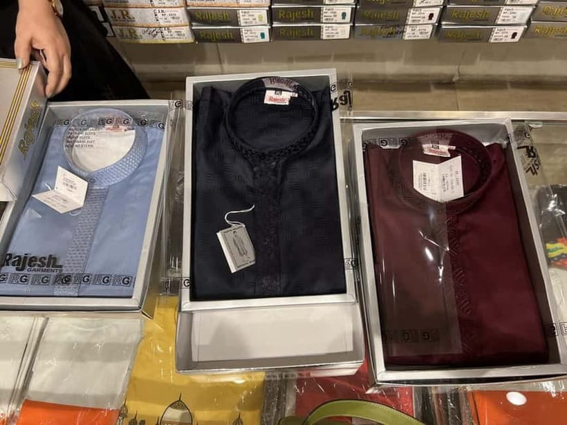Delhi: Customized Shopping Tour with Female Consultant - Kinari Bazaar, Ballimaran, and Khari Baoli: borders, shoes, and spice demos