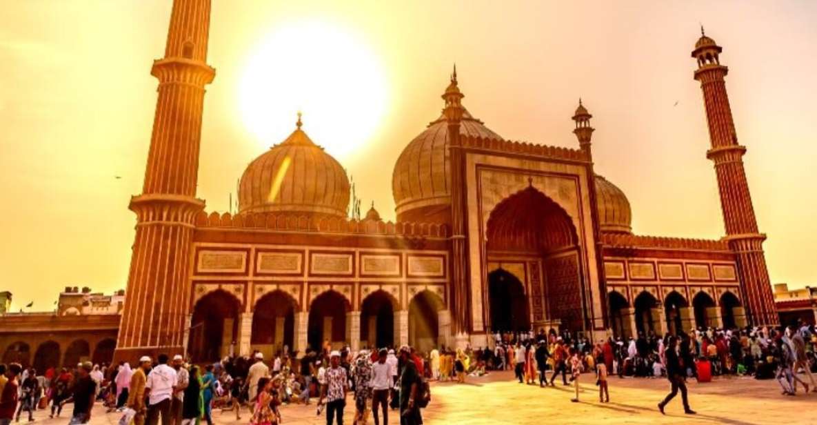 Delhi: Evening Tour of Old Delhi City with Guide - Cycle Rickshaw Finale: The Best Way to Let the Lanes Sink In