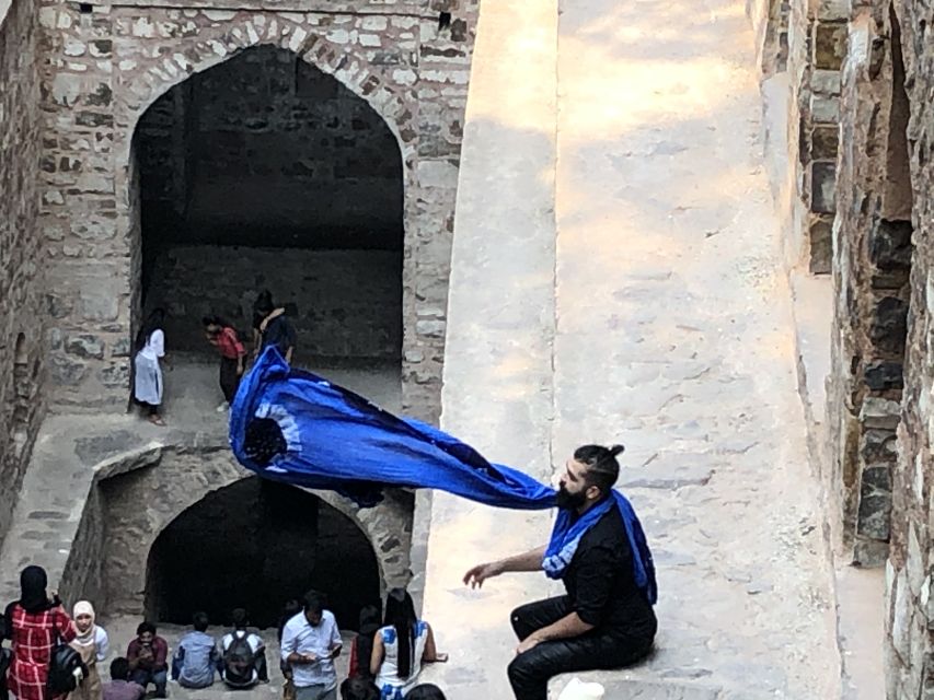 Delhi: Exclusive Private Evening Delhi Sightseeing Tour - Lodhi Art District: street art as a real-world detour
