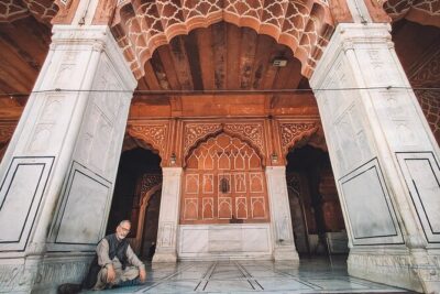 Delhi: Explore Old Delhi on Tuk Tuk with Shopping and Street Food - Starting at Sunehri Masjid and setting a pace your group can handle