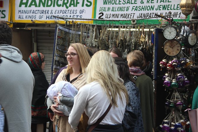 Delhi Flea and Street Markets Tour - Sarojini Nagar Market: bargaining for clothes and footwear