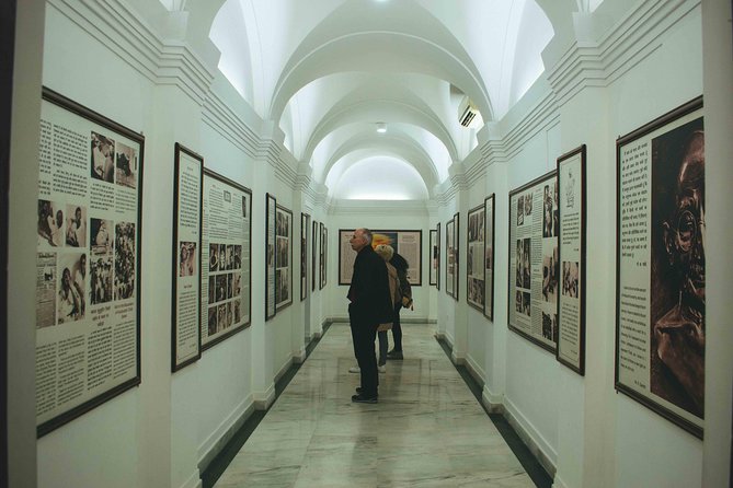 Delhi Footsteps of Mahatma Gandhi Half-Day Tour - National Gandhi Museum: The One Stop for Understanding the Ideas