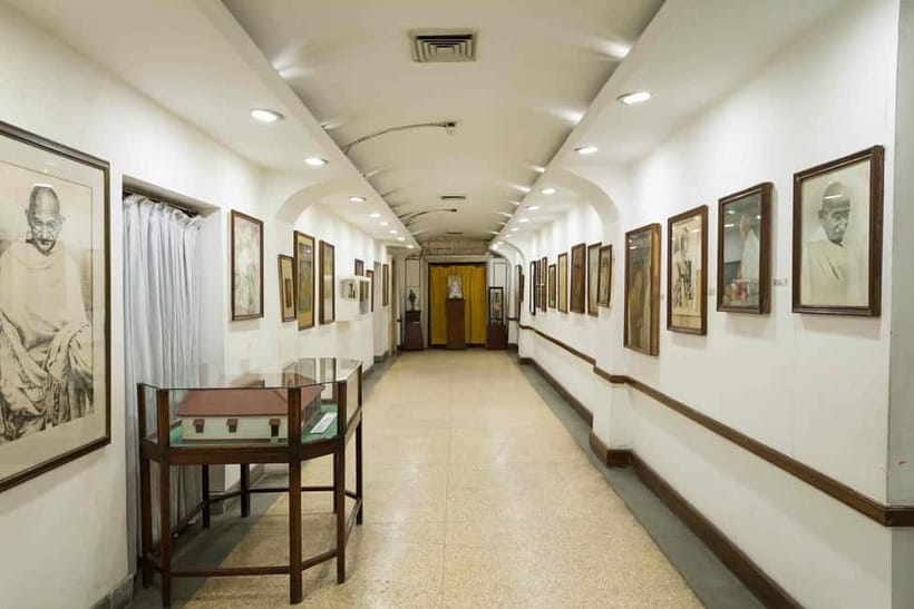 Delhi: Gandhi Museum & Raj Ghat Private Guided Tour - Price and value: how $13 stacks up for a private day