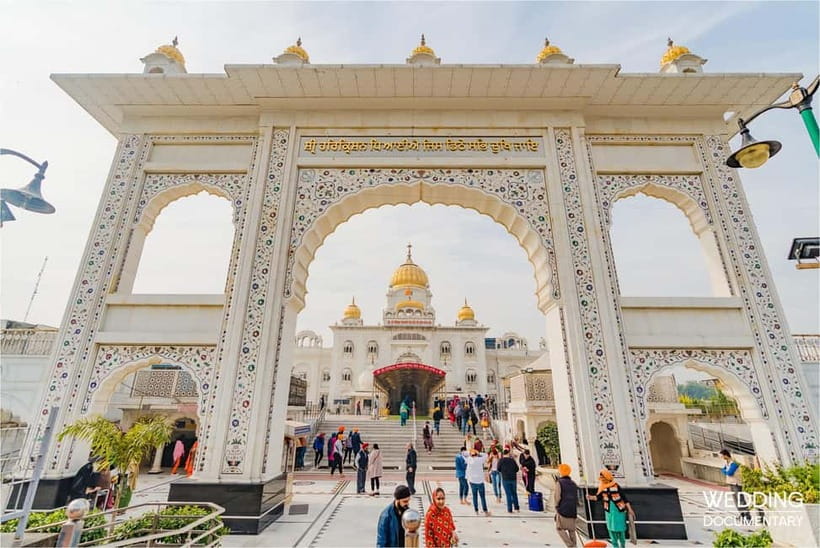Delhi: Gurudwara Bangla Sahib Tour with Langar Meal - Walking Barefoot Through the White Marble Corridors