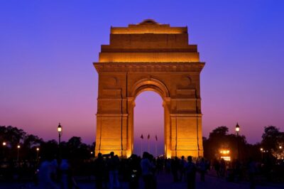 Delhi Half-Day Private City Tour with Car & Guide - New Delhi in a tight route: Qutb Minar, Humayun’s Tomb, Lotus Temple, India Gate