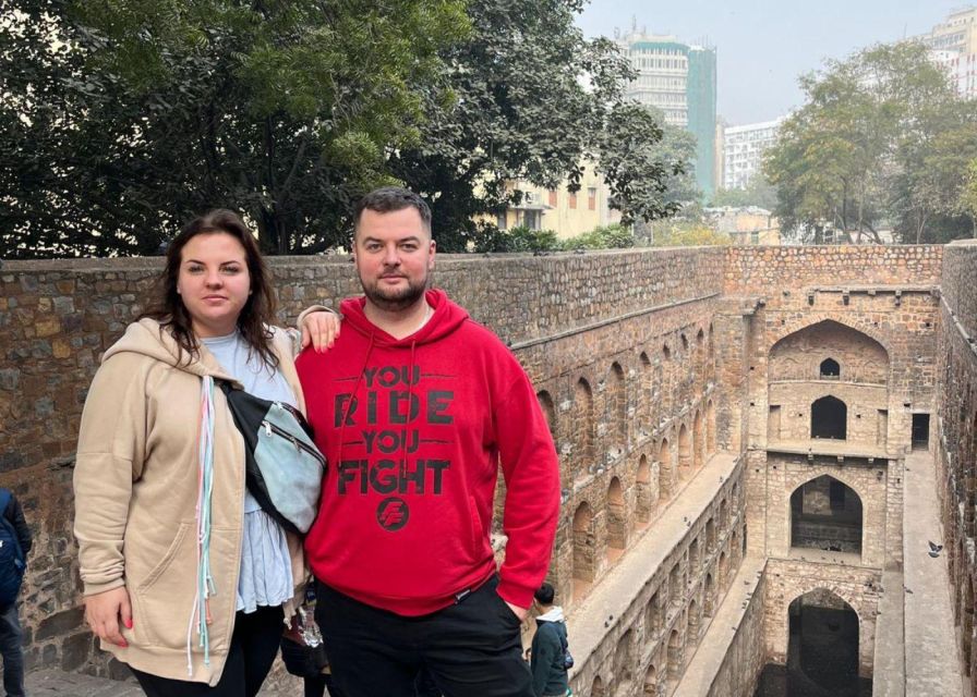 Delhi: Half-Day Private Guided City Sightseeing Tour - How the private car and pickup shape your Delhi day