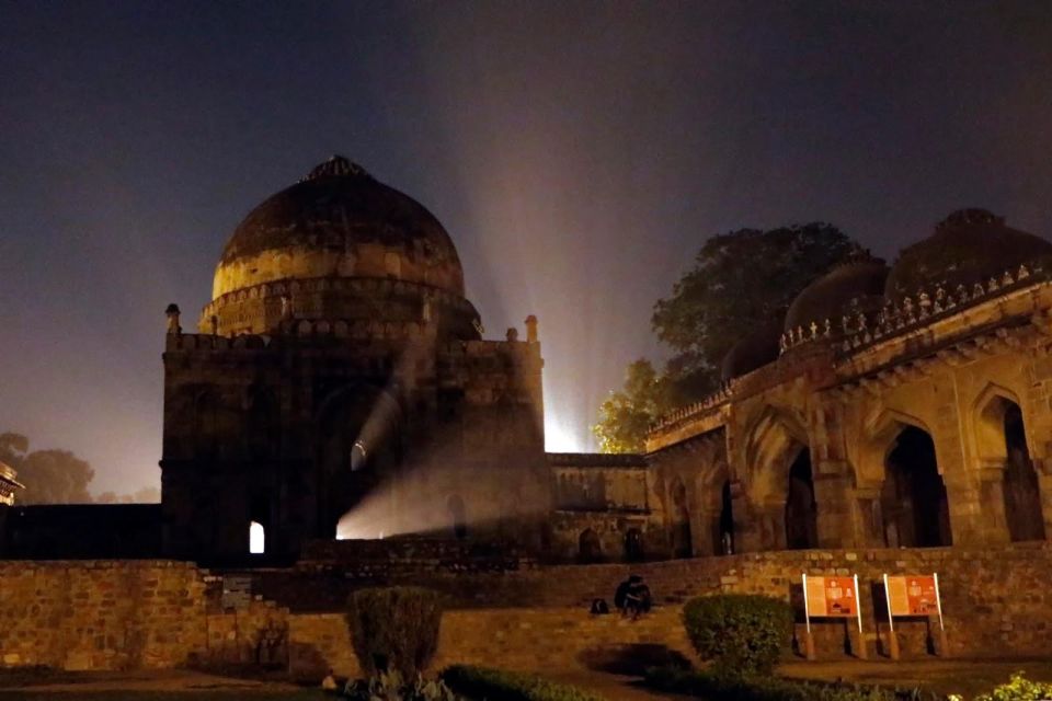Delhi: Heritage Night Walking Tour with Food Tasting - Who this tour fits best (and who should skip)