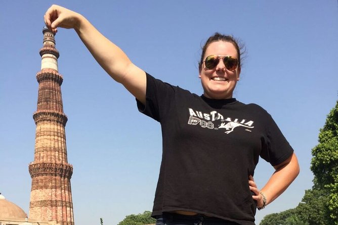 Delhi Highlights: Old & New Delhi Tour with Guide and Transfers - Starting in the right place: pickup, car size, and the AC factor