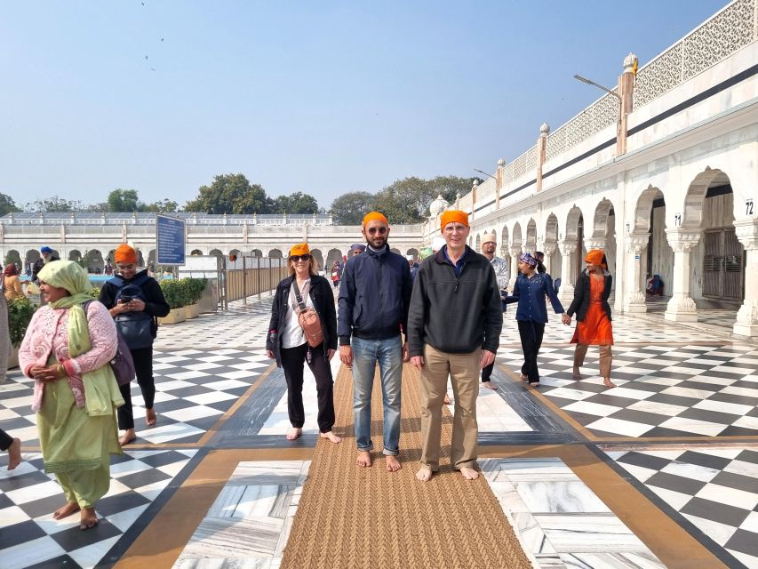 Delhi Like a Local: Food & Photography Full Day Tour - Jama Masjid stop: respect the space, then shoot smart