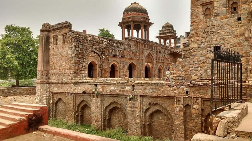 Delhi: Mehrauli Archaeological Park Tour with Hotel Pickup - Why Mehrauli Works When You Want History Without the Stress