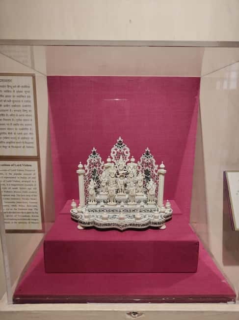Delhi: National Museum Tour - Arms and Armour Gallery: design, materials, and function