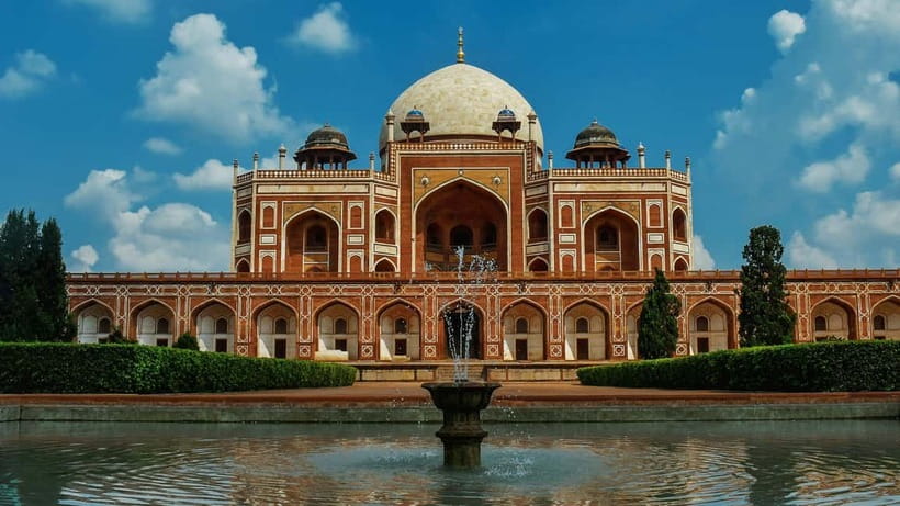 Delhi: New & Old Delhi Private Half or Full-Day Tour - Humayun Tomb: where scale makes stories stick