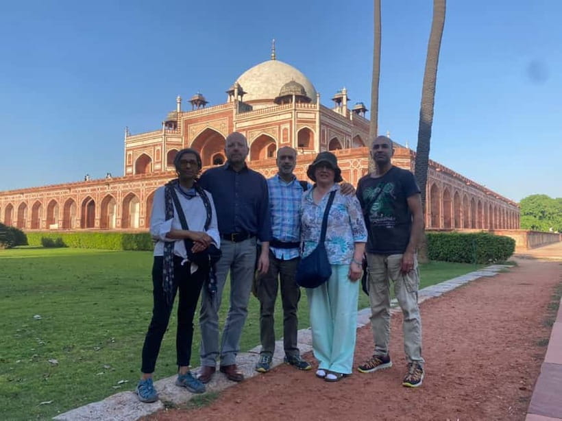 Delhi: Old and New Delhi Full or Half Day Guided Tour - Practical tips so your day doesn’t turn into a sprint