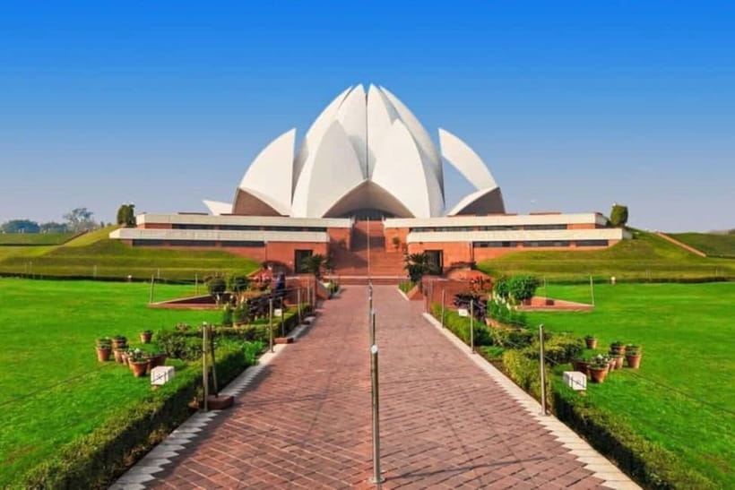Delhi: Old and New Delhi Private City Tour by Car - Key Points