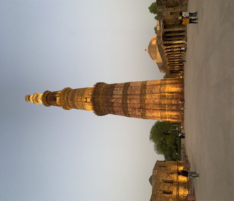 Delhi: Old And New Delhi Private Full Or Half-Day Tour - Jama Masjid: scale, build time, and what to watch for
