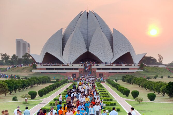 Delhi: Old and New Delhi Private One Day Tour - Price and value for a $16 private day