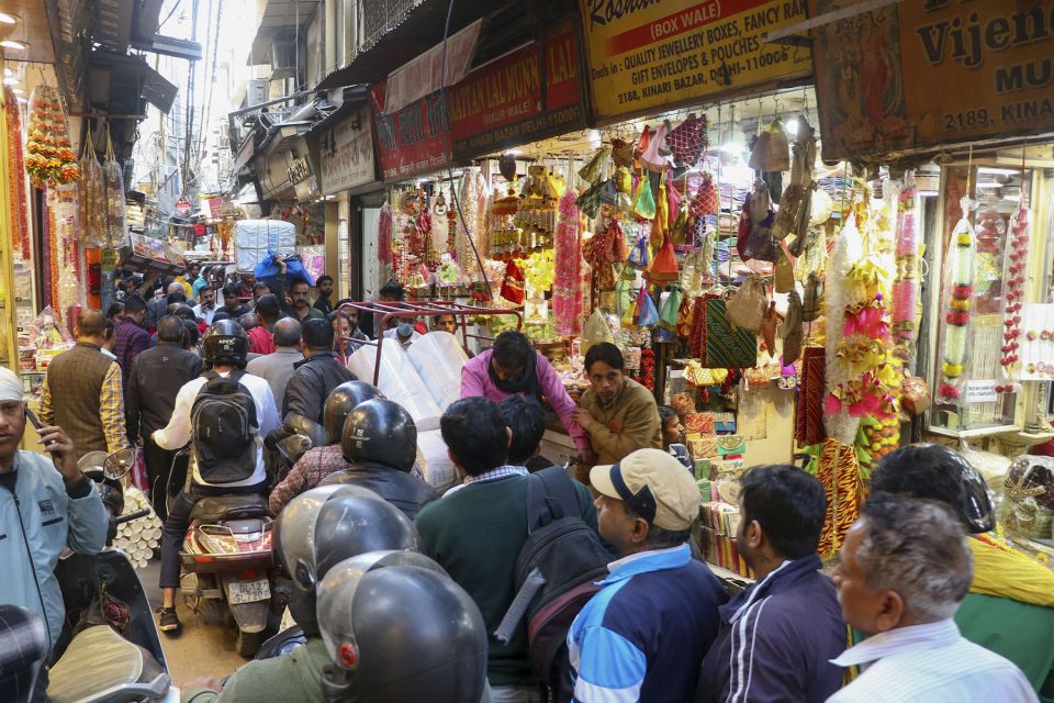Delhi: Old Delhi & Spice Market Tour - Key Things You’ll Notice Right Away