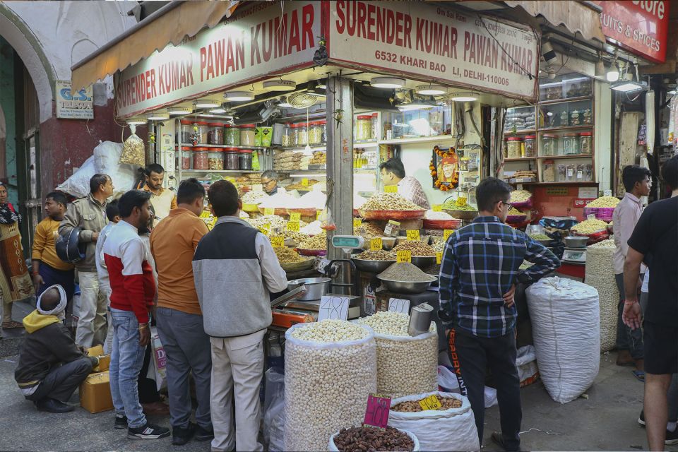 Delhi: Old Delhi & Spice Market Tour - Jain Temple Visit: Slowing Down in a Busy Area