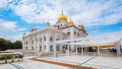 Delhi: Old Delhi Tour with Rickshaw Ride & Hotel Pickup - Old Delhi With an English Guide: How You Get Value From Every Minute