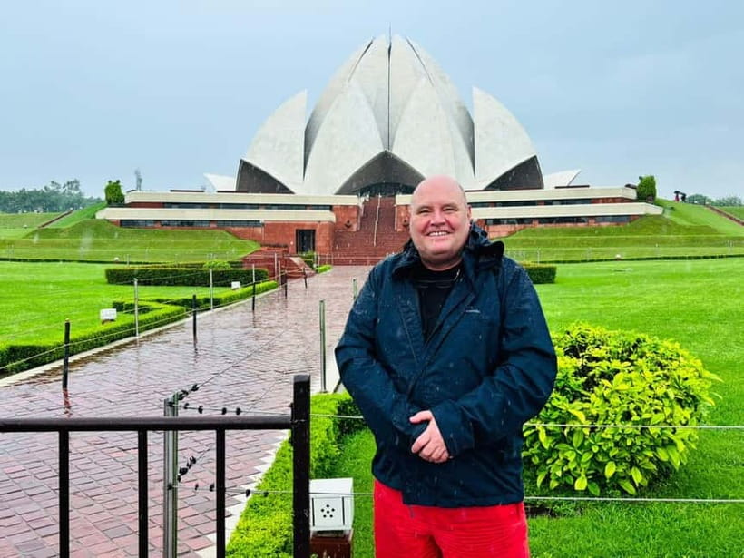Delhi: Old & New Delhi Full or Half-Day Private Guided Tour - The big monument drive: India Gate, Parliament, Rashtrapati Bhavan