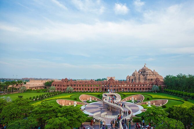 Delhi: Old & New Delhi Full or Half Day Tour - Akshardham and Lotus Temple: Faith in Two Different Styles