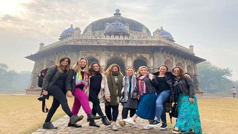 Delhi: Old & New Delhi Private Full Day or Half Day Tour - Chandni Chowk and the spice-market rickshaw ride
