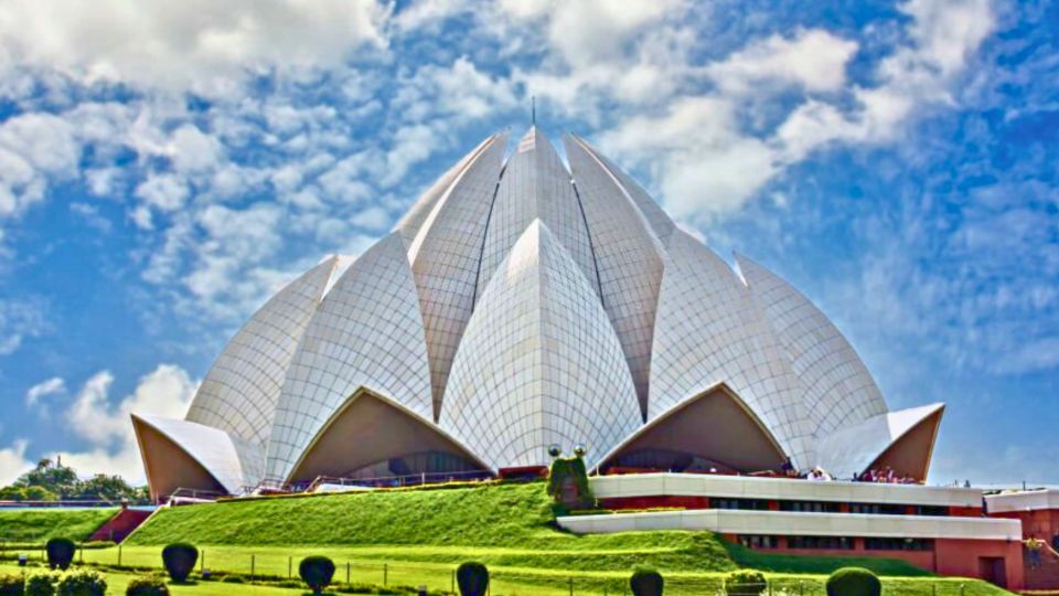 Delhi: Old & New Delhi Private Guided Full or Half-Day Tour - Lunch time: plan it around the taste of North India