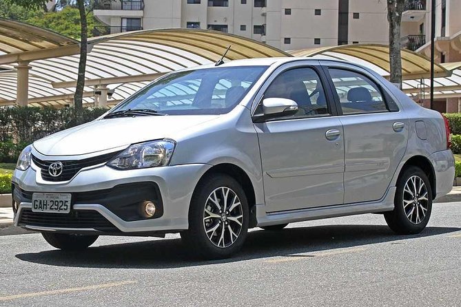 Delhi private Airport Transfer - AC Comfort and the Small Details That Add Up