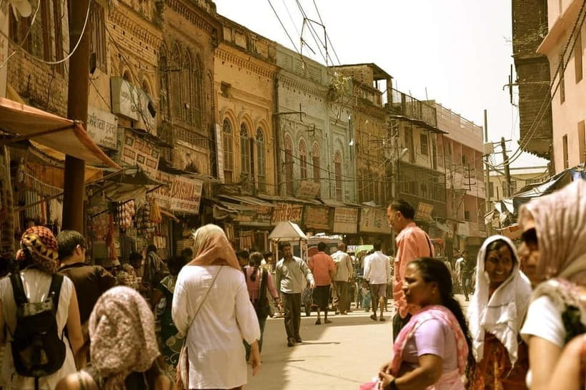 Delhi: Private Chandni Chowk, Dilli Haat & Spice Tour - What to bring, and how to shop without getting overwhelmed