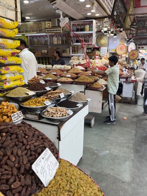 Delhi: Private Chandni Chowk, Food Tasting, & Tuk-Tuk Tour - Should you book this tuk-tuk Old Delhi tour?