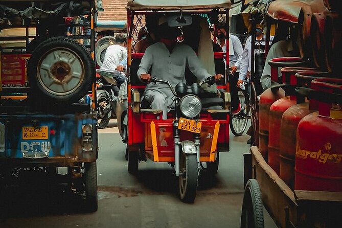 Delhi Private City Tour With Spice Market In 8 Hours - By Car - The smooth part: getting around by private AC car