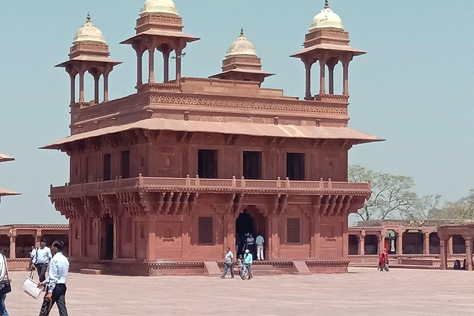 Delhi - Private Day Tour of New Delhi & Old Delhi - India Gate and Raj Ghat: Two Memorial Stops, Two Moods