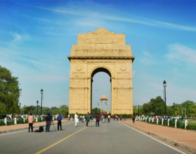 Delhi: Private Guided Day Tour of Old and New Delhi - Old Delhi: Red Fort, Jama Masjid, and the photos you’ll actually want
