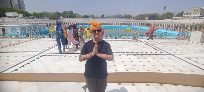 Delhi: Private Half-Day City Tour with Pickup & Highlights - Jama Masjid: Shah Jahan’s Mosque and the Energy of Chandni Chowk